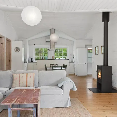 Aiyana - 2-1km From The Sea By Interhome Semesterbostad *